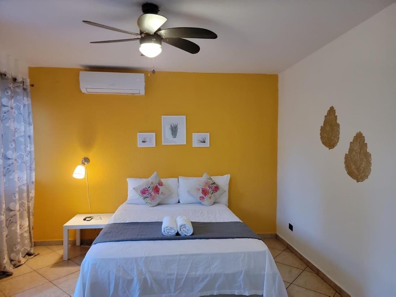 Hotel Sea Breeze Sosúa Eksteriør billede