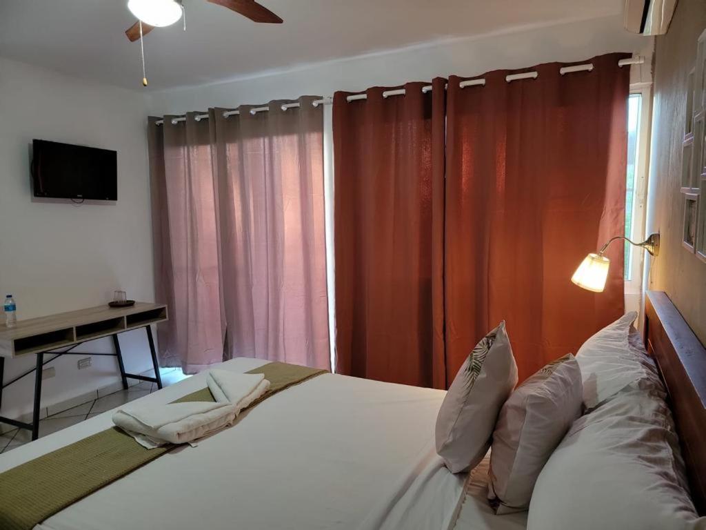 Hotel Sea Breeze Sosúa Eksteriør billede